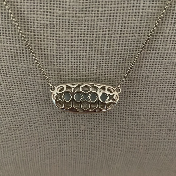 KENDRA SCOTT Annika in London Blue and gold EUC - Picture 5 of 7